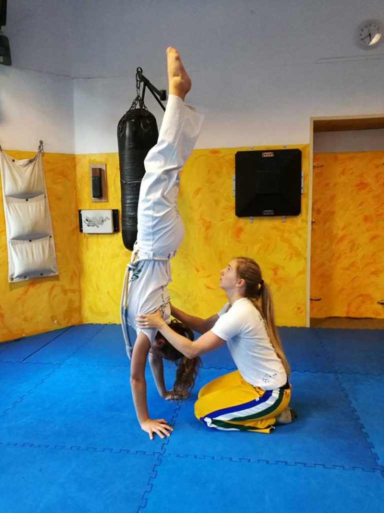 Capoeira Akademie Berlin: Kids Akrobatik Training