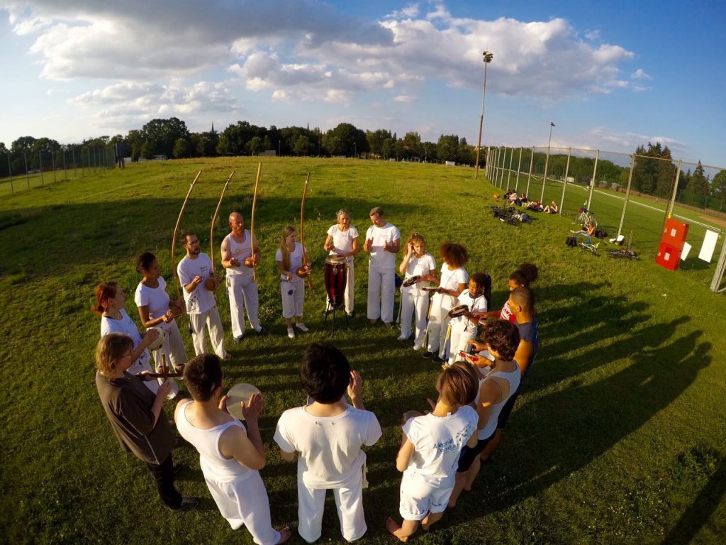 Capoeira Akademie Berlin: Musik Sportplatz